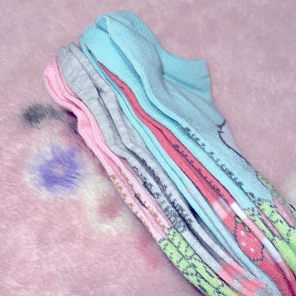 Sanrio Cinnamoroll Socks - Picture 6 of 7